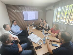Comissão de Justiça da Câmara de Vereadores de Bandeirantes se reuniu para discutir o PPA e a LDO